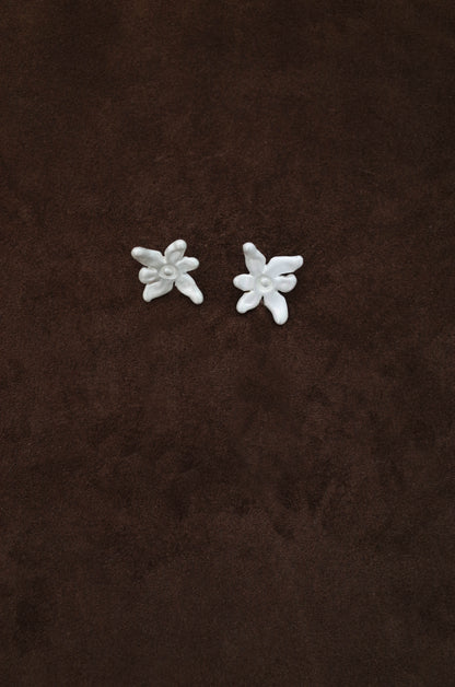 Flower Studs with Onyx Drop